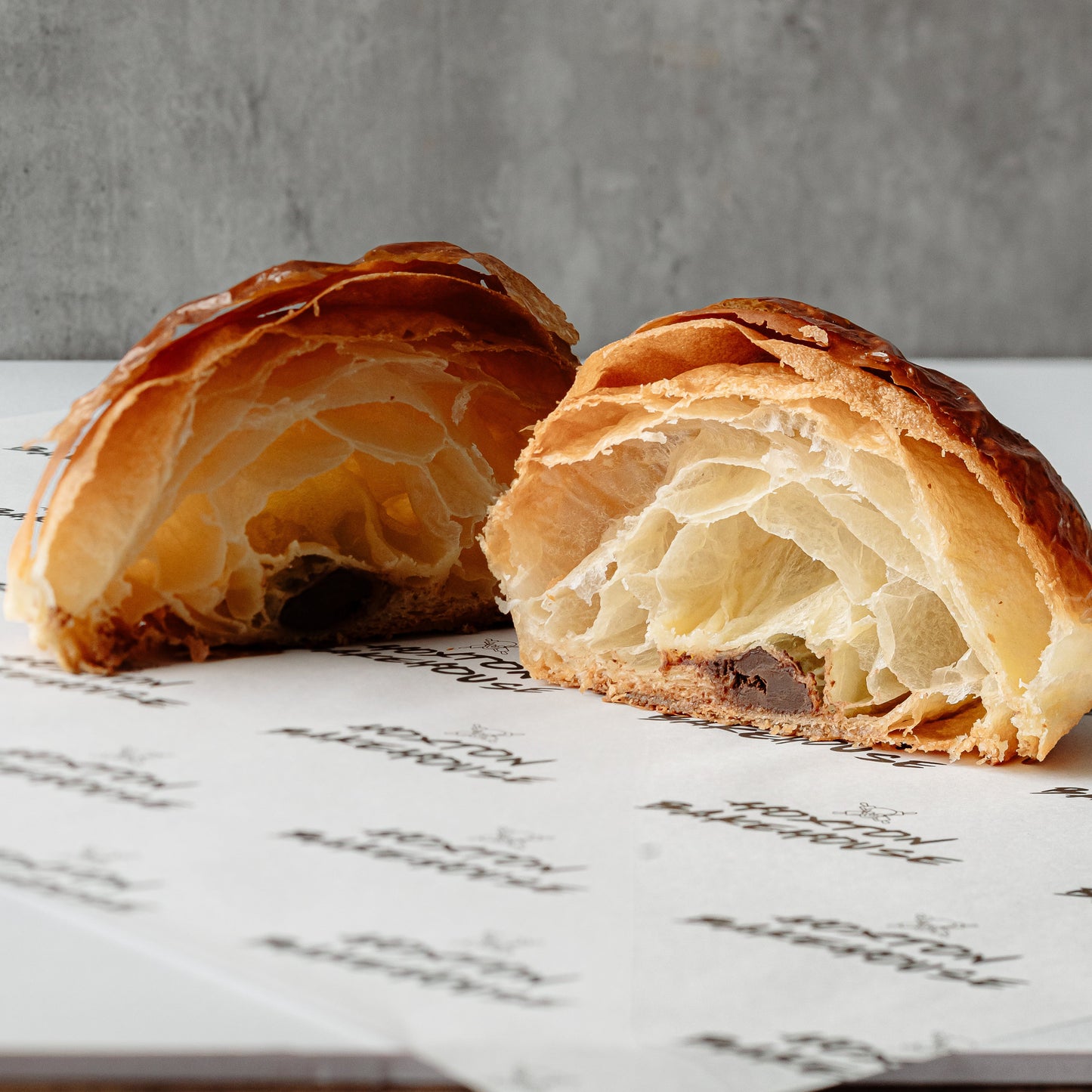 PAIN AU CHOCOLAT